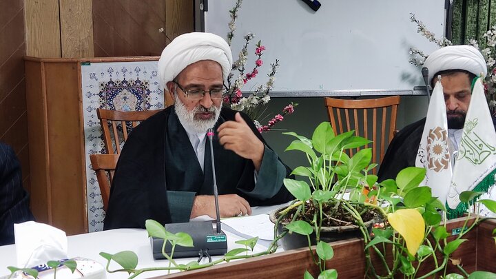 ارائه شیوههای تبلیغی ائمه معصومین(ع) در موضوع غدیر