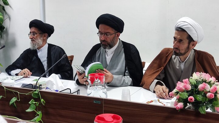 ارائه شیوههای تبلیغی ائمه معصومین(ع) در موضوع غدیر