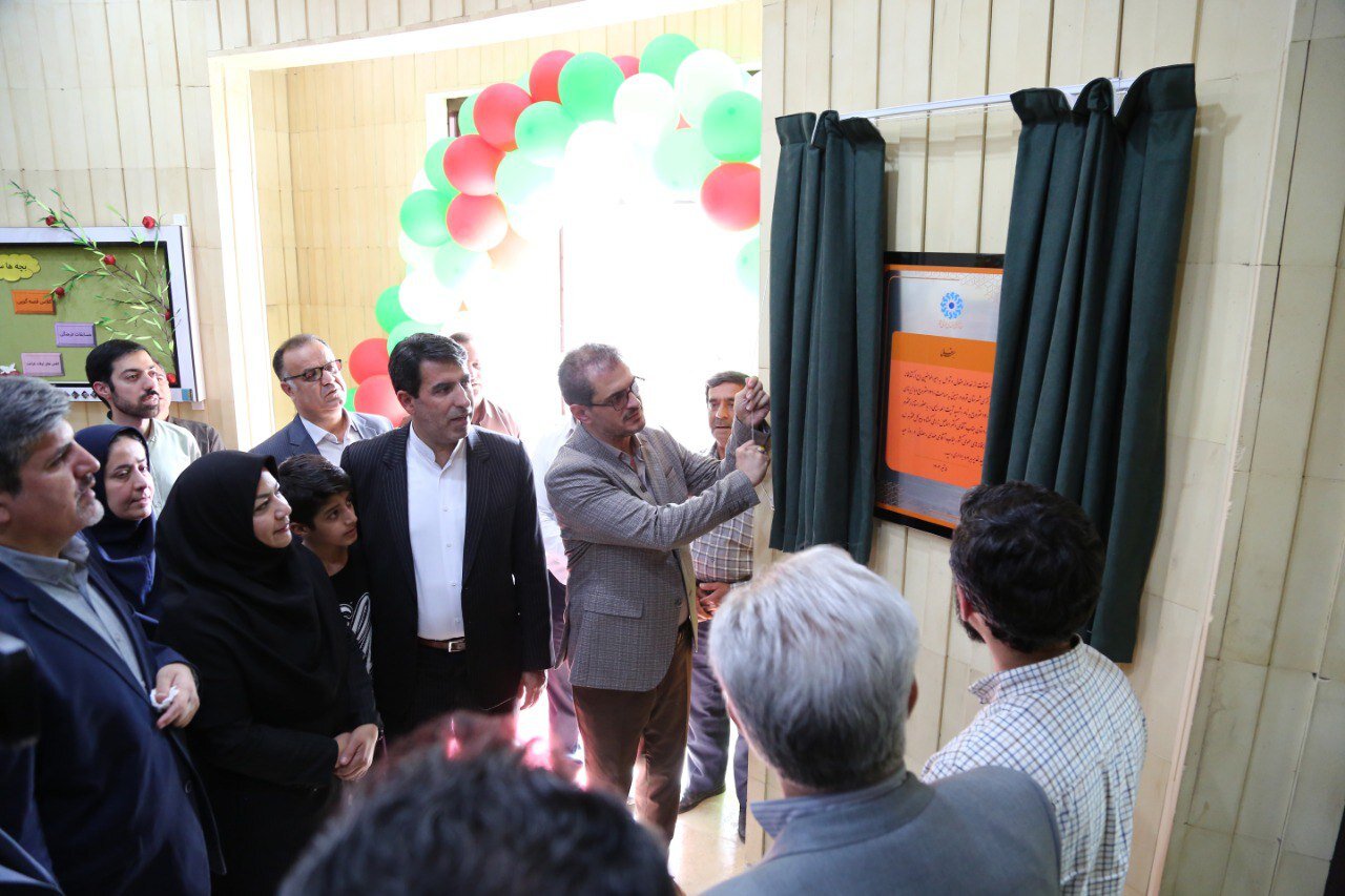 افتتاح کتابخانه عمومی شهید آیت الله دکتر رئیسی قروه با حضور استاندار کردستان و دبیرکل نهاد کتابخانههای عمومی کشور