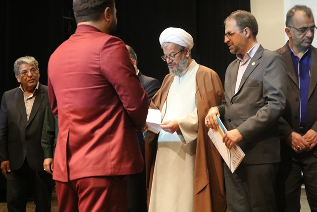 اخلاص و اخلاقمداری دو خصیصه مهم رئیسجمهور شهید بود