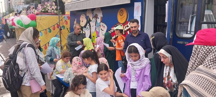 میزبانی ادارهکل کتابخانههای عمومی استان تهران از عاشقان اهل بیت(ع)