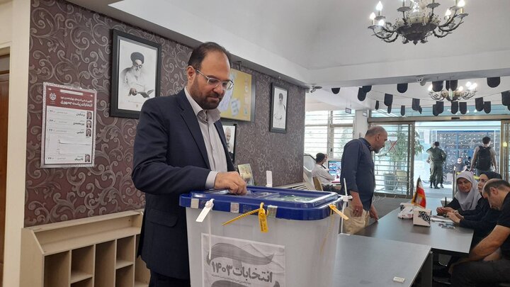 ۲۱ باب کتابخانه عمومی منتخب استان تهران در ۱۱ شهرستان شعبه اخذ رأی شد