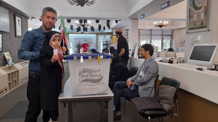 ۲۱ باب کتابخانه عمومی منتخب استان تهران در ۱۱ شهرستان شعبه اخذ رأی شد