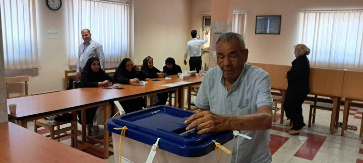 ۲۱ باب کتابخانه عمومی منتخب استان تهران در ۱۱ شهرستان شعبه اخذ رأی شد