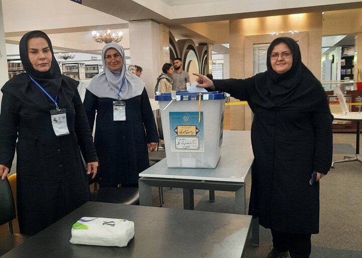 ۲۱ باب کتابخانه عمومی منتخب استان تهران در ۱۱ شهرستان شعبه اخذ رأی شد