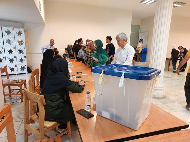 ۲۱ باب کتابخانه عمومی منتخب استان تهران در ۱۱ شهرستان شعبه اخذ رأی شد