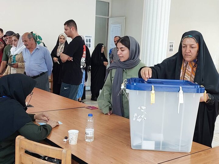 ۲۱ باب کتابخانه عمومی منتخب استان تهران در ۱۱ شهرستان شعبه اخذ رأی شد