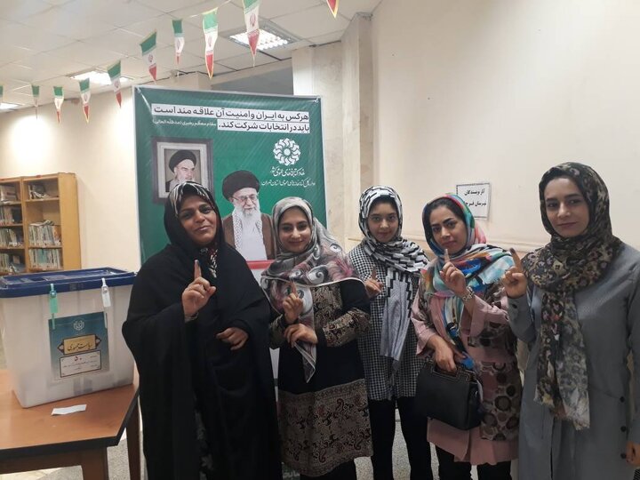 ۲۱ باب کتابخانه عمومی منتخب استان تهران در ۱۱ شهرستان شعبه اخذ رأی شد