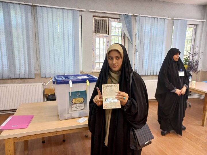 ۲۱ باب کتابخانه عمومی منتخب استان تهران در ۱۱ شهرستان شعبه اخذ رأی شد