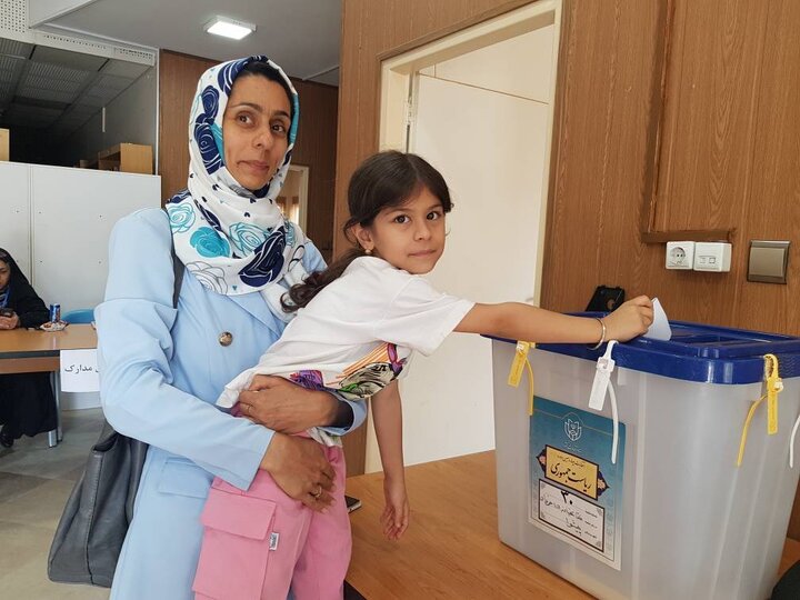 ۲۱ باب کتابخانه عمومی منتخب استان تهران در ۱۱ شهرستان شعبه اخذ رأی شد