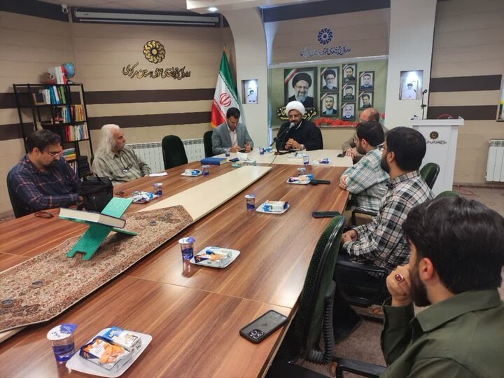 ویژهبرنامه «اربعین شهیدان پرواز اردیبهشت» در اراک برگزار شد