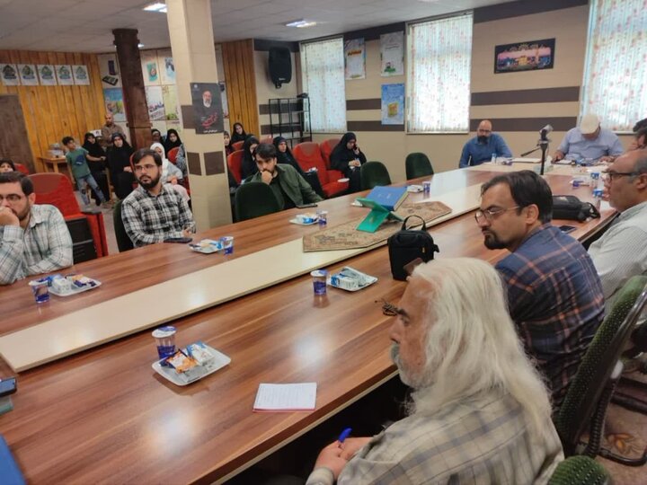 ویژهبرنامه «اربعین شهیدان پرواز اردیبهشت» در اراک برگزار شد