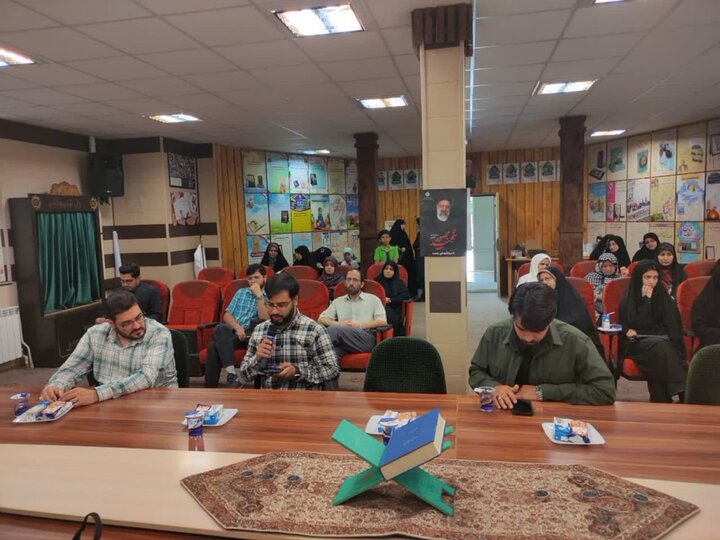 ویژهبرنامه «اربعین شهیدان پرواز اردیبهشت» در اراک برگزار شد