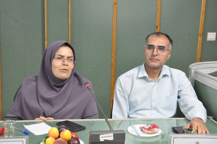 نهاد کتابخانههای عمومی کشور موضوع پژوهش و آموزش کارکنان، کتابداران و جامعه هدف خود را با جدیت دنبال میکند