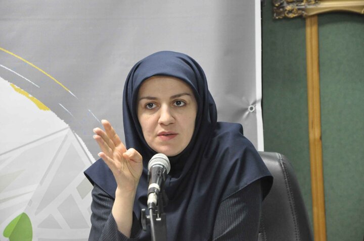 نهاد کتابخانههای عمومی کشور موضوع پژوهش و آموزش کارکنان، کتابداران و جامعه هدف خود را با جدیت دنبال میکند