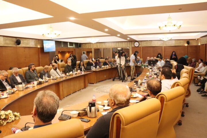 نهاد کتابخانههای عمومی کشور و انجمن قلم ایران برای اهداف مشترک همکاری میکنند