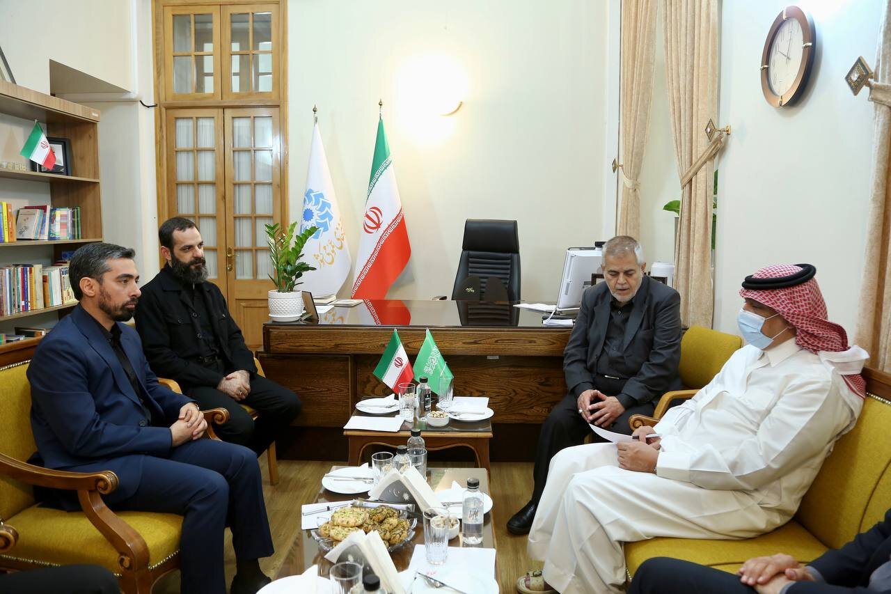 درگذشت رئیسجمهور تا برگزاری انتخابات نشان داد ایران کشور نهادها است/ وجود ۳۸۰۰ کتابخانه عمومی مایه خرسندی است