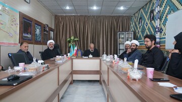 نشست مشترک معاونت فرهنگی آستان مقدس مسجد جمکران با دبیر قرارگاه خاتم الاوصیاء قم و مدیرکل کتابخانه‌های عمومی استان قم