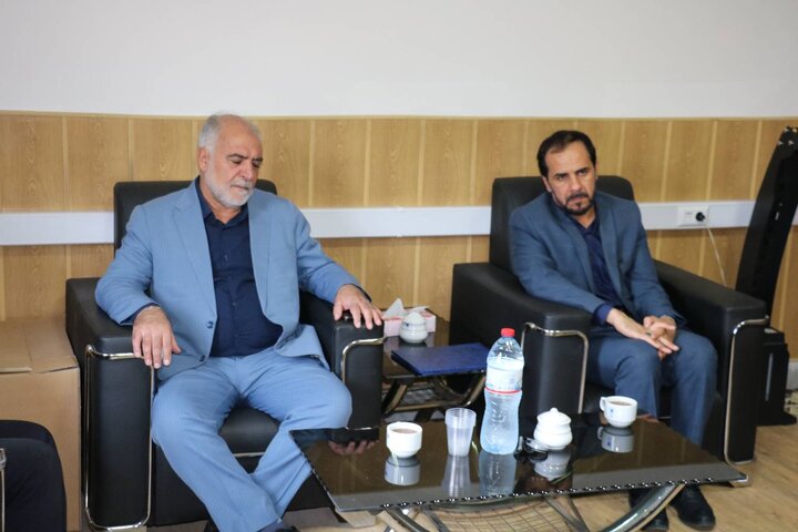 انعقاد تفاهمنامه همکاری دانشگاه آزاد اسلامی و ادارهکل کتابخانههای عمومی استان کرمان