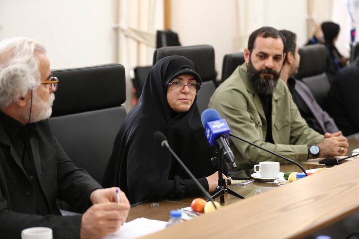 دولت موظف به فراهمسازی زمینههای تغییر نظام فرهنگی متناسب با اولویتها، نظام ارزشی و هنجاری است