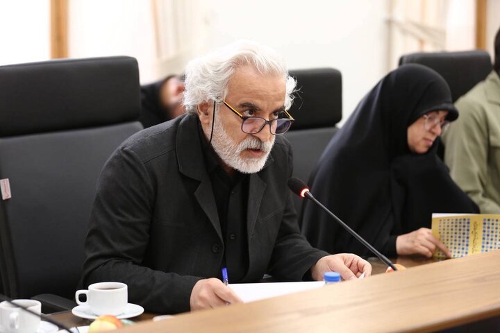 دولت موظف به فراهمسازی زمینههای تغییر نظام فرهنگی متناسب با اولویتها، نظام ارزشی و هنجاری است