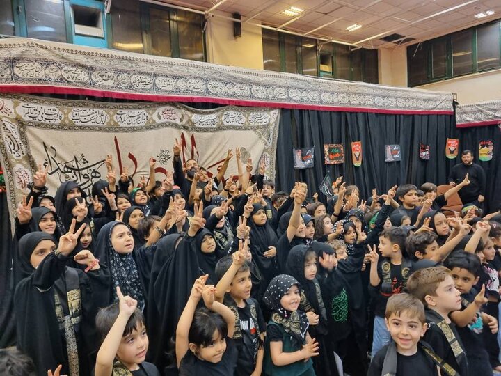 اجرای برنامههای متنوع فرهنگی در حسینیه بچههای بهشت در دهه اول ماه محرم