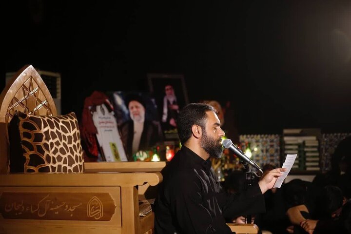 کتاب «بر شانههای مجنون» در دلیجان رونمایی شد