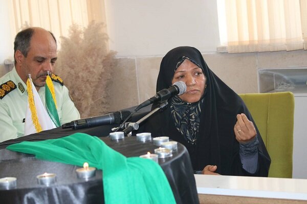 خردسالترین شهید کشور مسیرها را برای نوشتن داستان زندگیاش نشان میداد