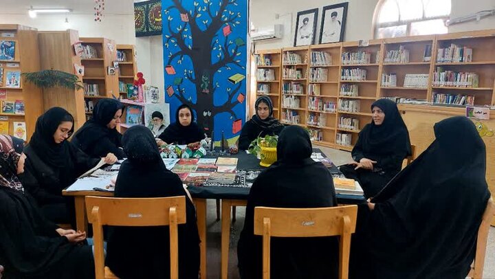 ویژهبرنامههای شعر و ادبیات آیینی با محوریت کودکان و نوجوانان برگزار شد