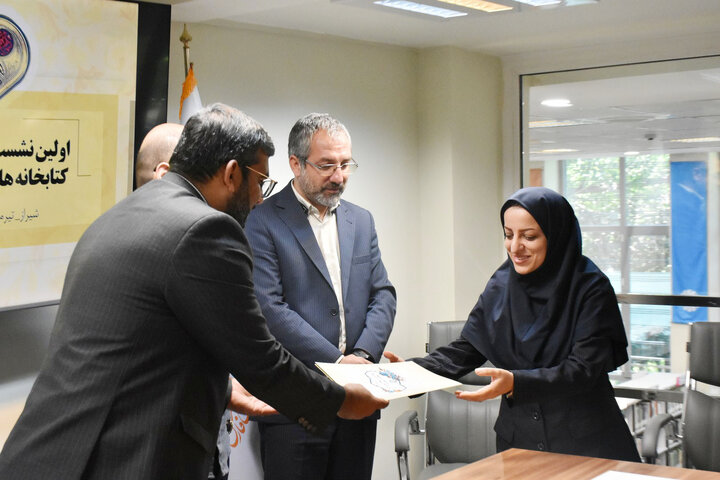 توسعه کتابخانههای عمومی و ایجاد فضای فرهیختگی اولویت شهرداری است