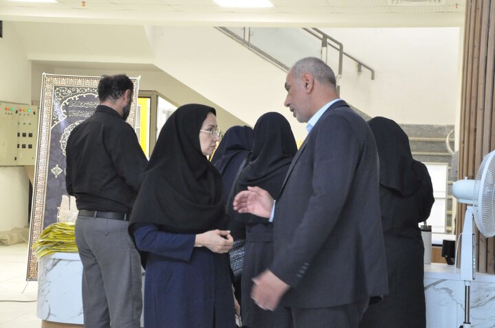 ۱۱ هزار و ۶۹۱ جلد کتاب به ارزش بیش از ۱۴ میلیارد ریال به کتابخانههای عمومی گیلان اهدا شد