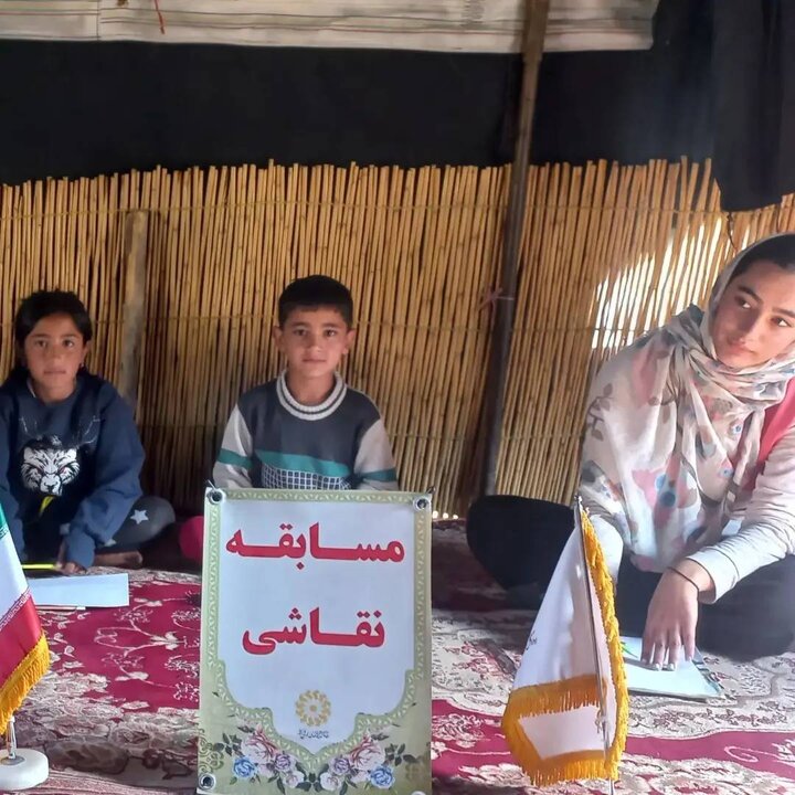 ارائه خدمات کتابخانهای و برگزاری برنامههای فرهنگی به جامعه عشایری بخش گرمادوز