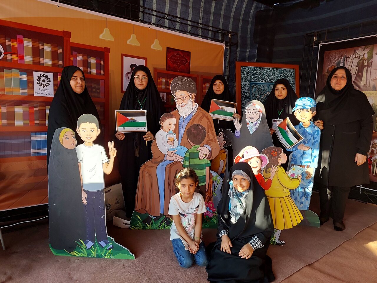 فعالیت موکب فرهنگی ادارهکل کتابخانههای عمومی استان آذربایجان غربی آغاز شد