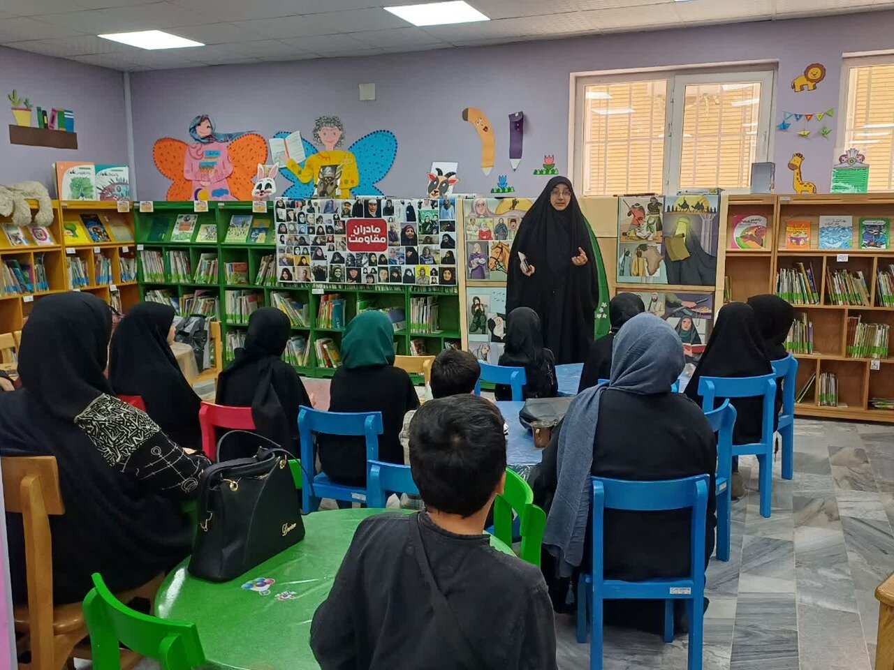 ویژه برنامه پردهخوانی با محوریت «بانوان تاثیرگذار مقاومت اسلامی» برگزار شد