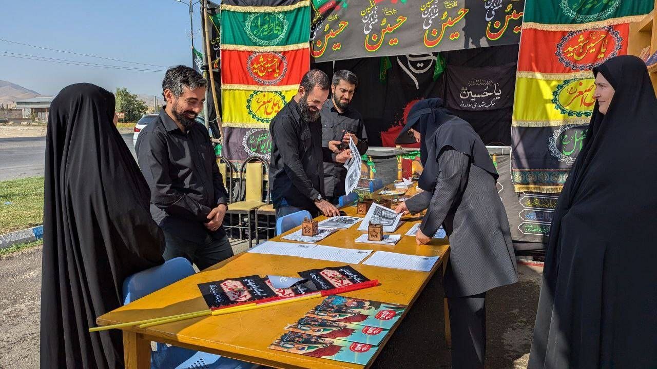 بازدید دبیرکل نهاد از موکبهای فرهنگی کتابخانههای عمومی در مرزها