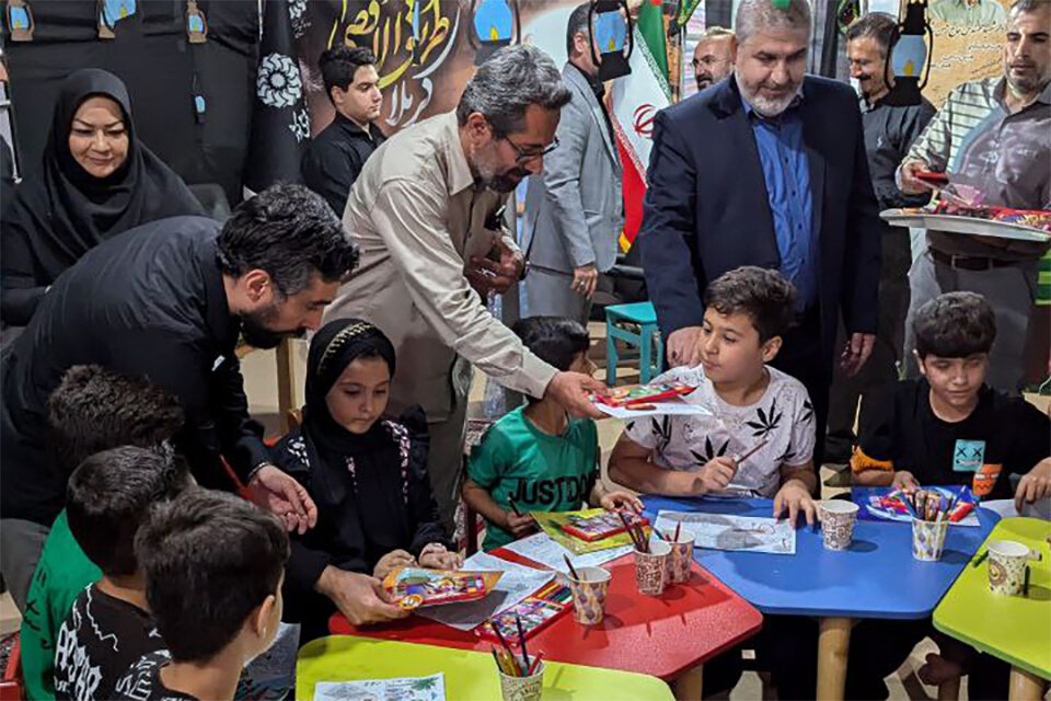 بازدید دبیرکل نهاد از موکبهای فرهنگی کتابخانههای عمومی در مرزها