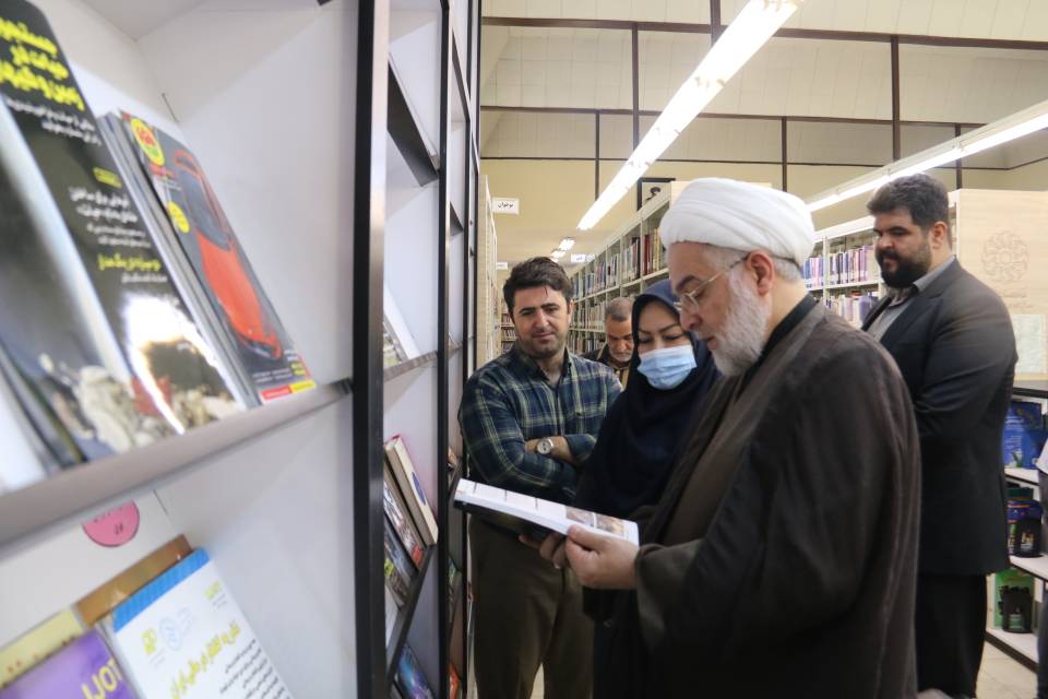 لزوم حمایت مسئولان از کتابخانههای عمومی و کتابخوانی