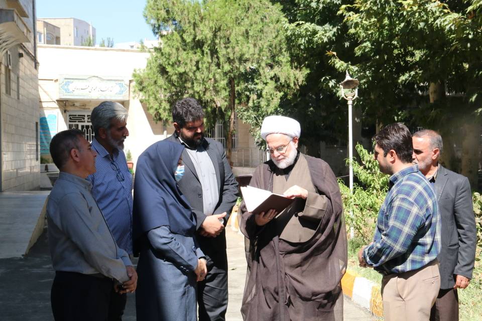 لزوم حمایت مسئولان از کتابخانههای عمومی و کتابخوانی