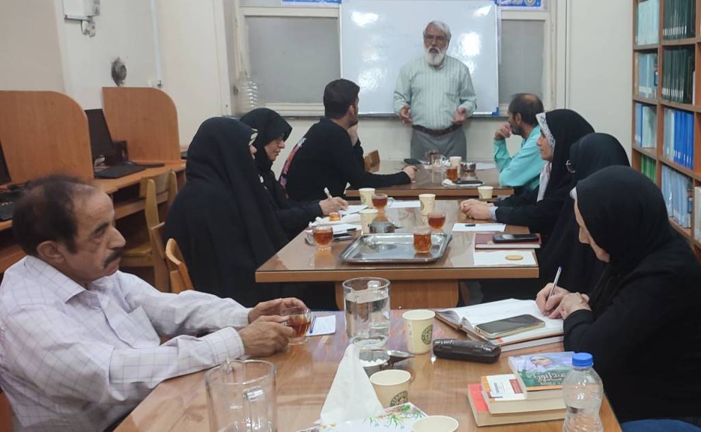 اجرای برنامههای فرهنگی و آموزشی در کتابخانههای عمومی خراسان رضوی