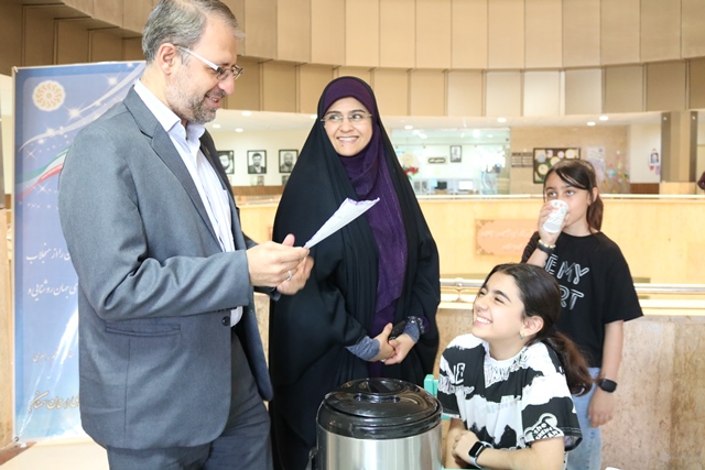 پایان کلاس تابستانه هوش مالی با برپایی غرفههای فروشگاهی توسط کودکان