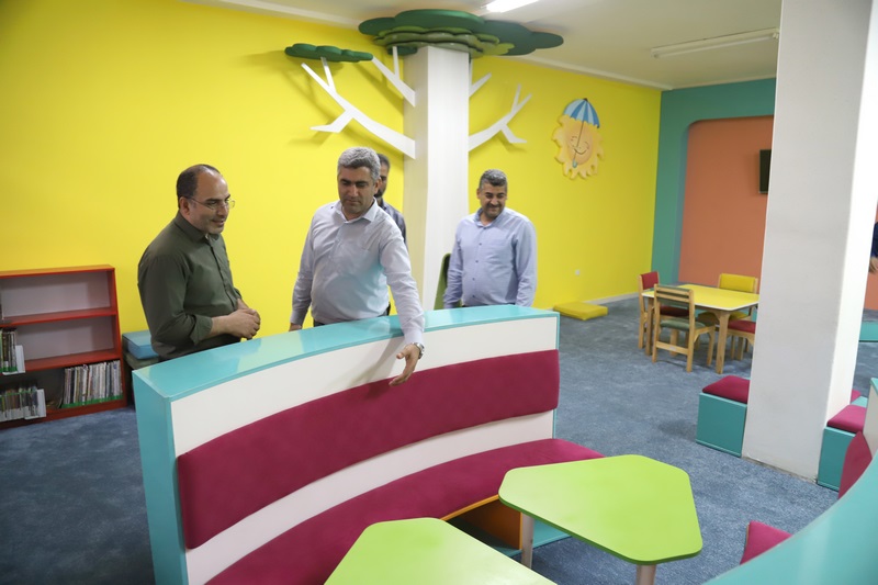 بازدید مدیرکل توسعه کتابخانههای کشور از کتابخانههای عمومی استان بوشهر