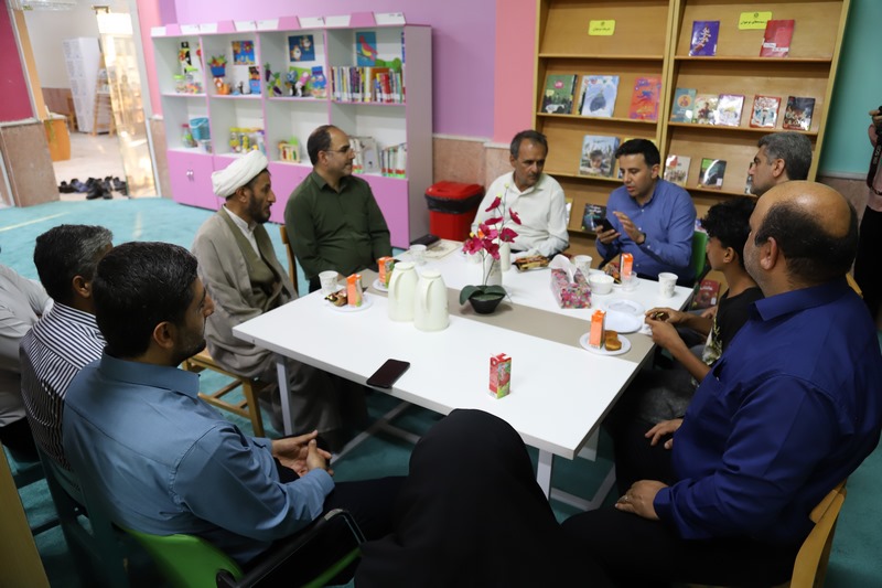 بازدید مدیرکل توسعه کتابخانههای کشور از کتابخانههای عمومی استان بوشهر