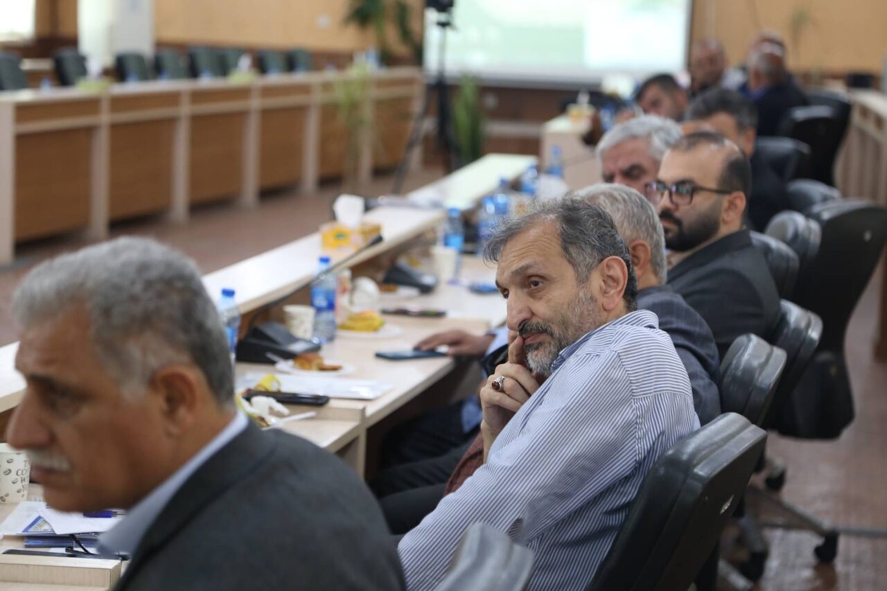 نشست هماندیشی خیرین توسعه کتابخانهها و ترویج کتابخوانی مازندران در محمودآباد برگزار شد