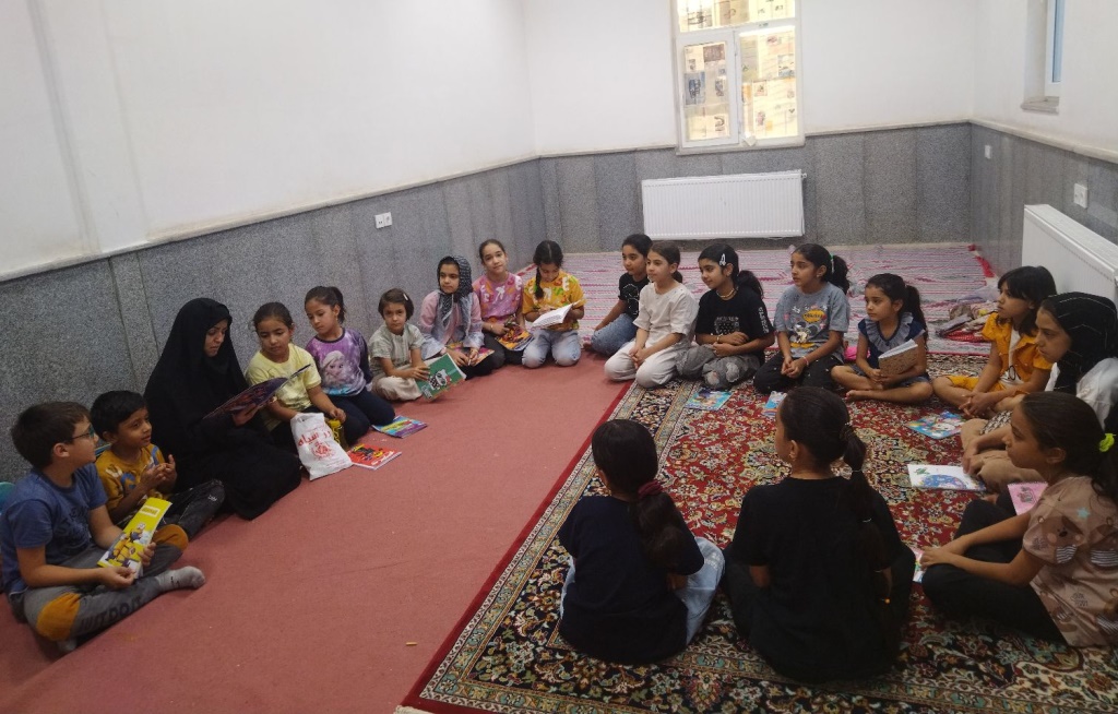 نشستهای جمعخوانی و کتابخوانی ویژه کودکان و نوجوانان در خراسان رضوی برگزار شد