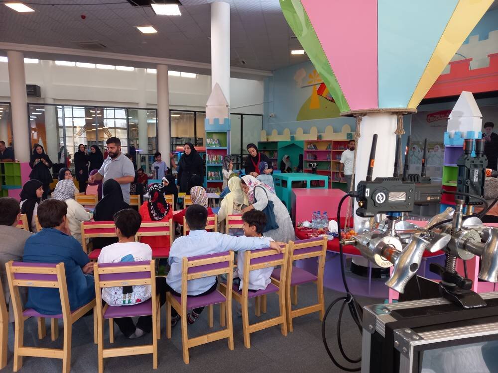 کتابخانه مرکزی خرمآباد میزبان برنامه تلویزیونی «هدهد سفید» شد