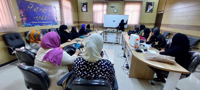 کتابخانه مزدقانی کانون مهارتافزایی روستای مؤمنآباد