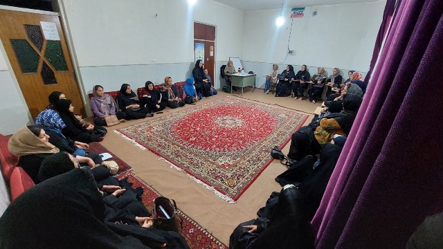 کتابخانه مزدقانی کانون مهارتافزایی روستای مؤمنآباد