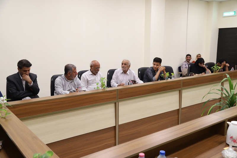 ضرورت گسترش محافل ادبی در کتابخانههای عمومی استان بوشهر