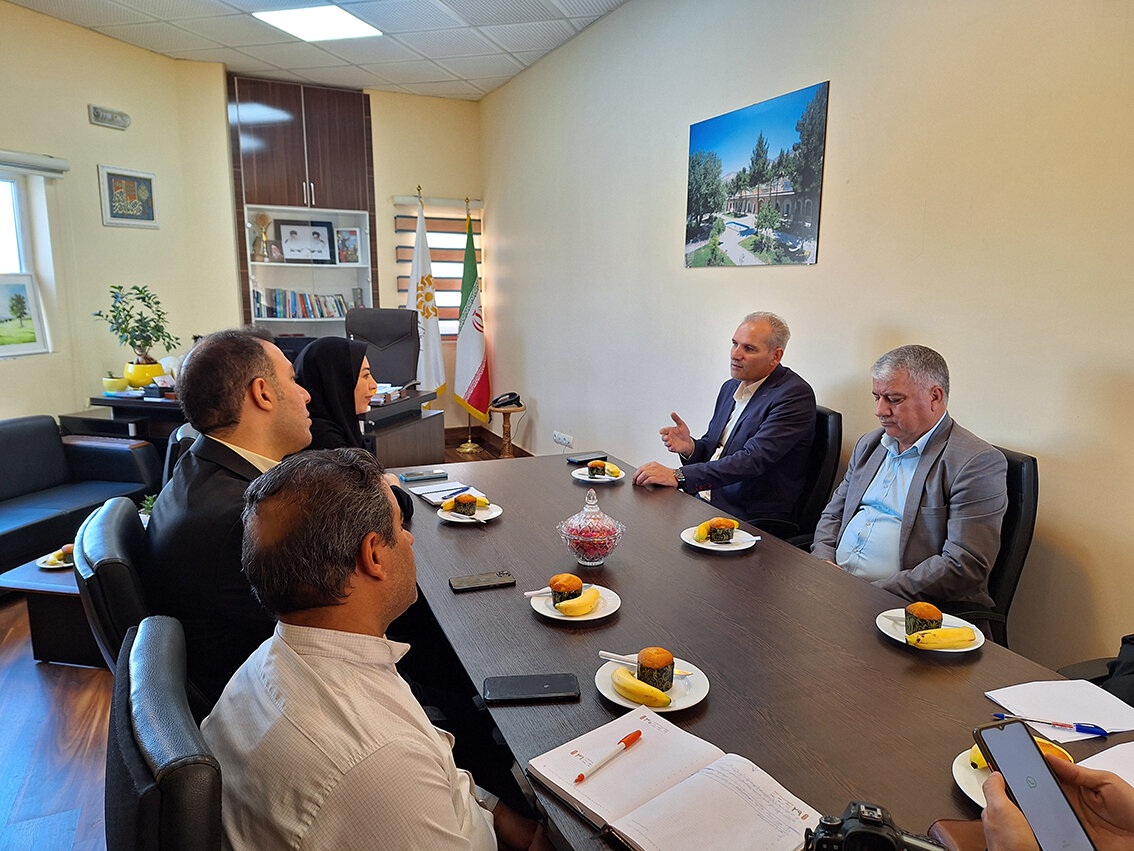 دیدار مدیرانکل کتابخانههای عمومی و زندانهای استان ایلام