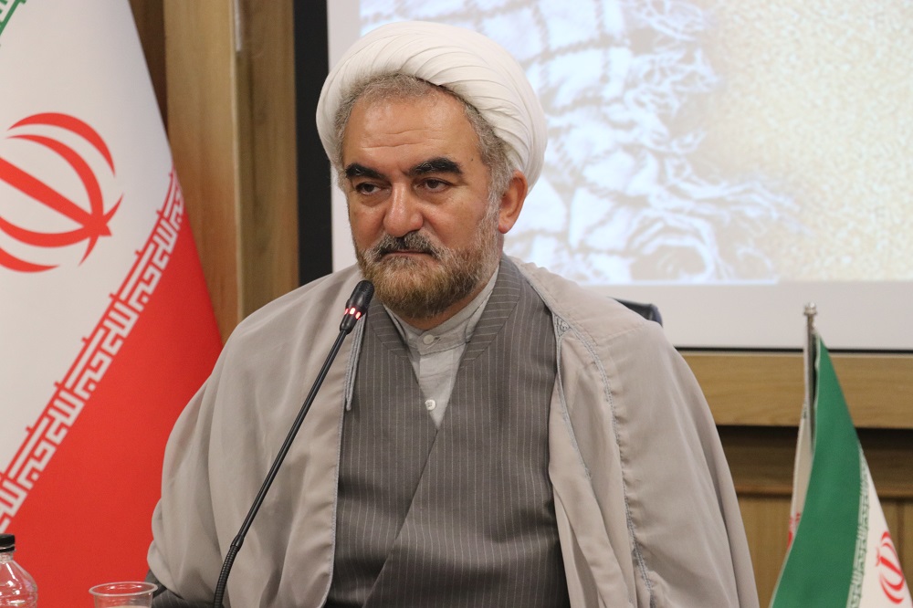 کتابخانههای عمومی، خانه ادبیات دفاع مقدس هستند